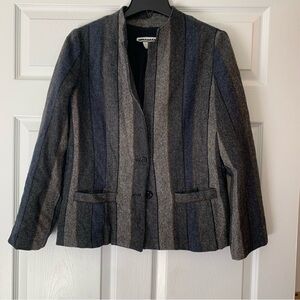 Bradley Vintage Wool blend Striped blazer with buttons & front pockets.